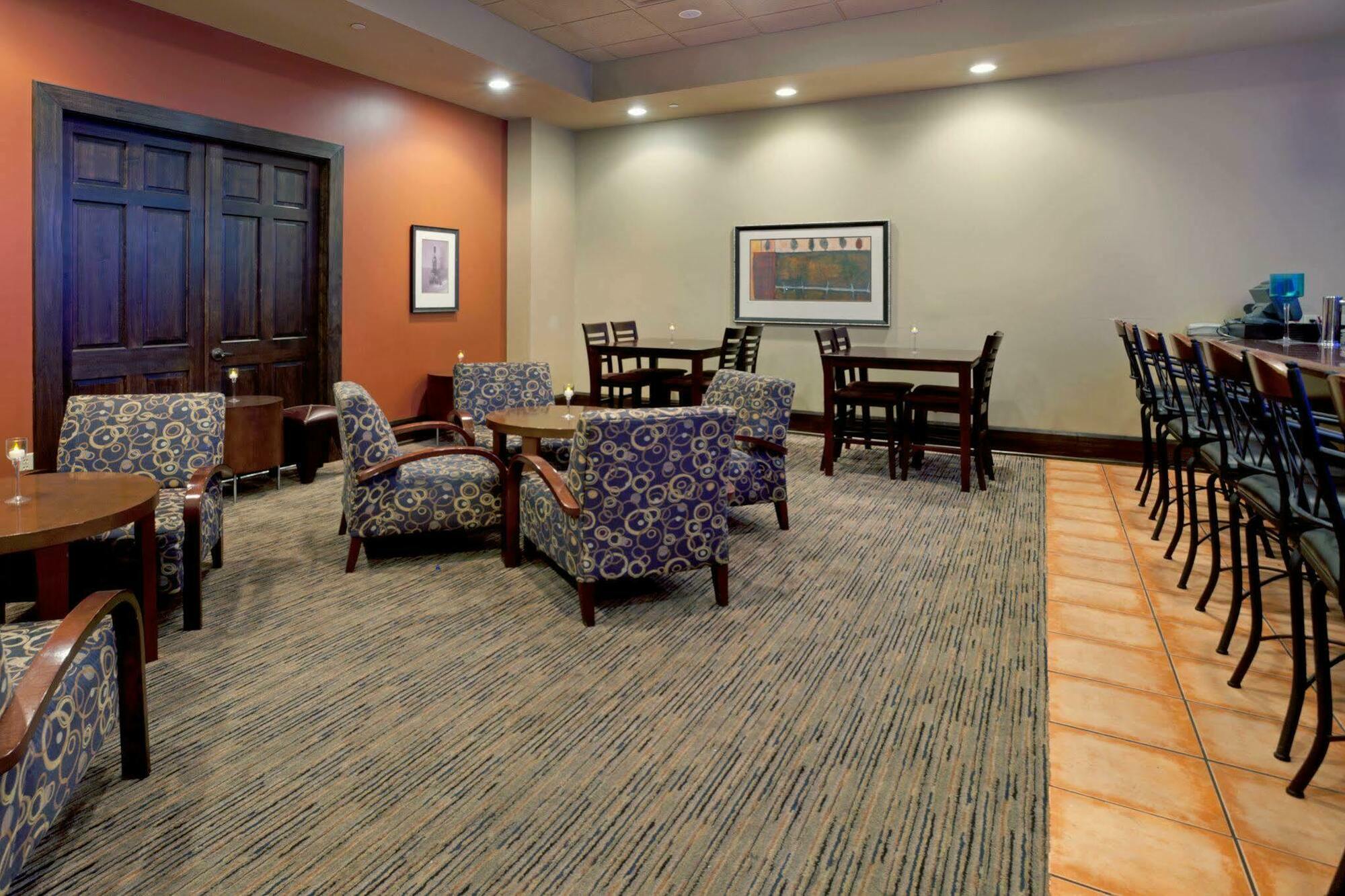 Crowne Plaza San Antonio Airport By Ihg Hotel Екстериор снимка