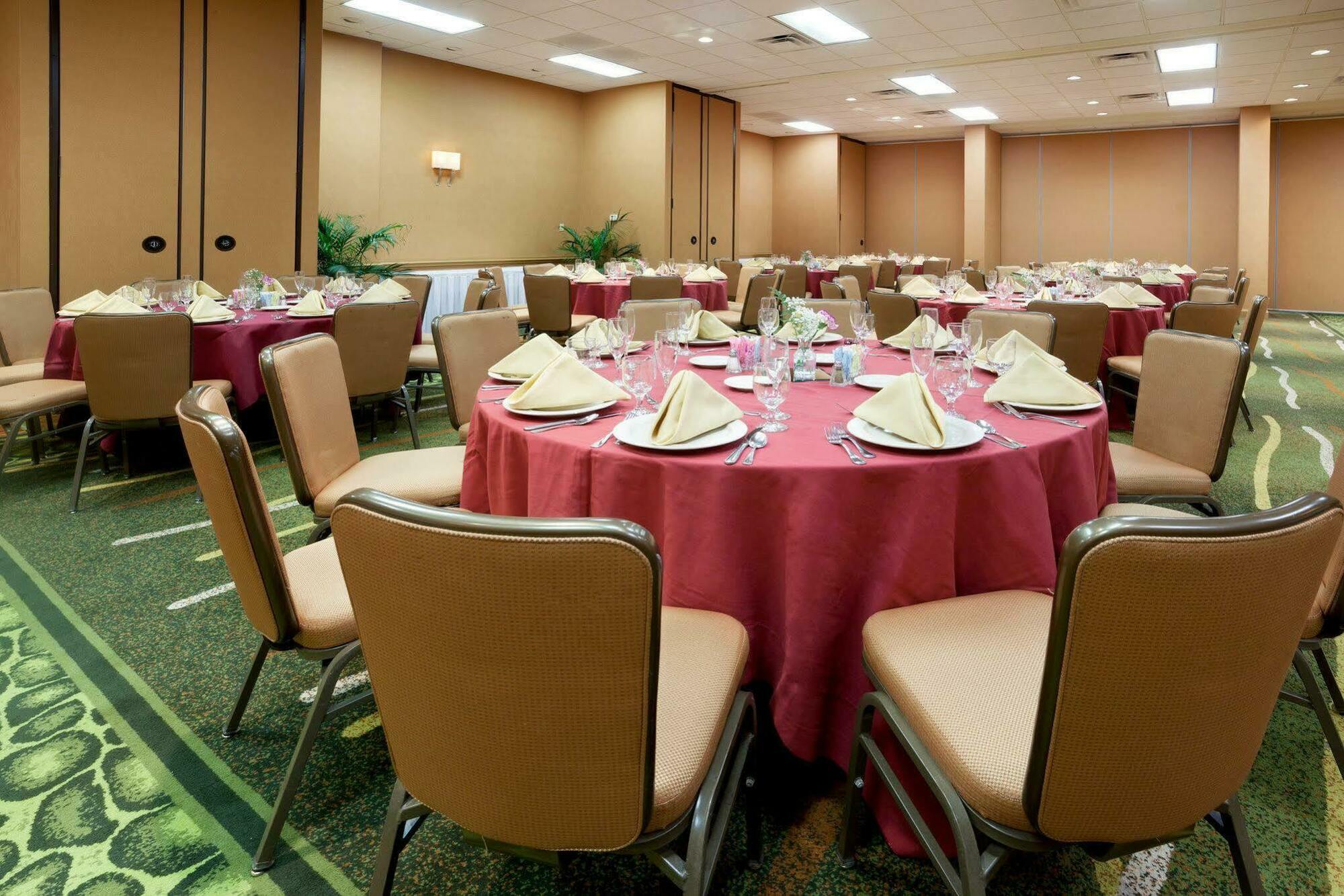 Crowne Plaza San Antonio Airport By Ihg Hotel Ресторант снимка